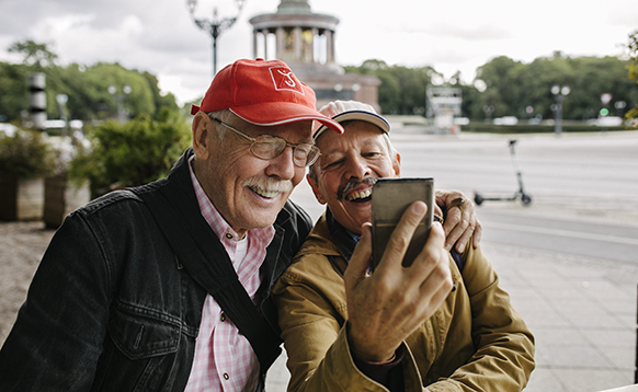 Block5_Retirees_288668811_582x358px